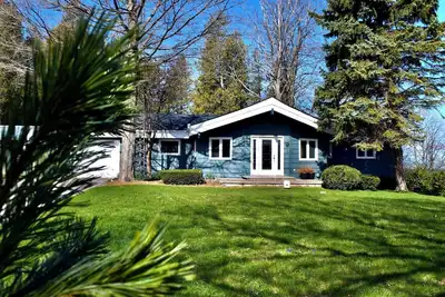Image de Starlight Lakefront Cottage