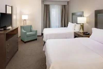 Image de Short Drive from Downtown Dallas | 3 Spacious Suites | Outdoor Pool