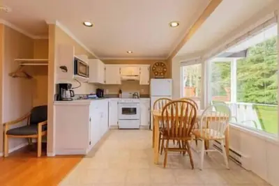 Image de (M) Deluxe Double Bedroom Cabin (non pet friendly)