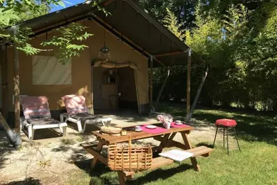 Image de Camping 4 étoiles - Piscine - eeciaf