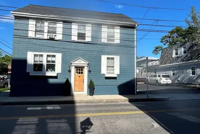 Image de Cozy Loft Downtown Bristol with Waterview's!