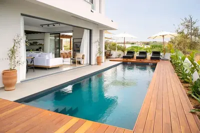 Image de Amazing Protaras Villa | Villa Lubbock | 3 Bedrooms | Private Outdoor Pool and Hot Tub | Furnished Sun Terrace | Shaded Furnished Terrace | Bbq Facilities | Private Garden | Vrissoudion