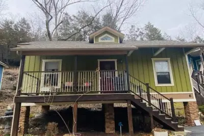 Image de Glenbrook Cottage: Urban Treehouse #6