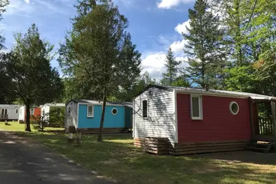 Image de Camping 4 étoiles - Piscine - ef0ii0