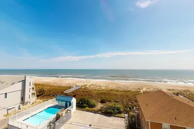 Image de Paradise Towers 503 - Oceanfront Complex with full size Swimming Pool
