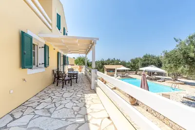 Image de Appartement 'Villa Elaia 2' avec vue sur la mer, Wi-Fi et climatisation
