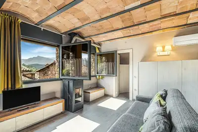 Image de Appartement \"MoixerĂł\" avec vue sur les montagnes, Wi-Fi et climatisation