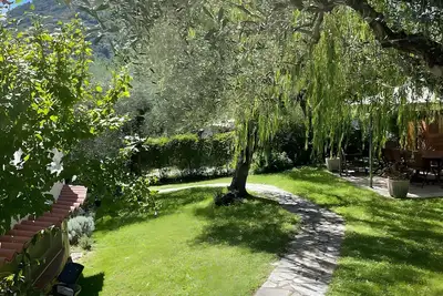 Image de Appartement \"Il Salice Felice\" avec vue sur les montagnes, terrasse privée et Wi-Fi