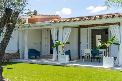Image de Villa 'Mediterraneo Villasimius' avec piscine privée, Wi-Fi et climatisation