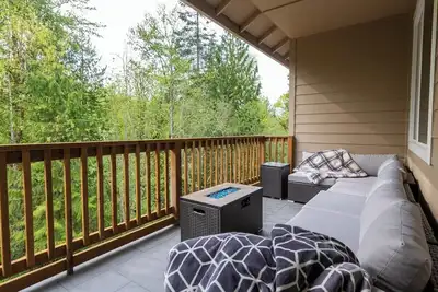 Image de Beautiful 4 bedroom house with King beds, Forest View