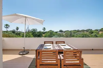 Image de Appartement proche du golf, des plages, de Quinta Lago, Vale Lobo, Quarteira et Vilamoura.
