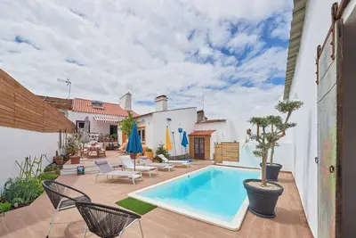 Image de Maison de vacances 'Casa Bica D'Alva' avec piscine privée, Wi-Fi et climatisation
