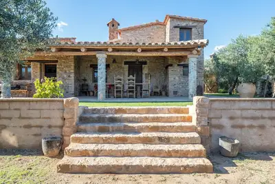 Image de Villa 'Casa Hostalets - Rural Luxury' avec vue montagne, piscine privée et terrasse privée