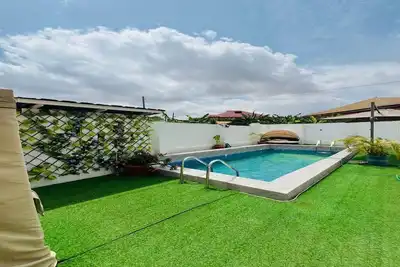 Image de Dona's luxury townhome in the garden city of kumasi