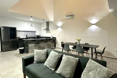 Image de Spaces 2 Br Townhouse 5-min Distance From Plaza Altabrisa