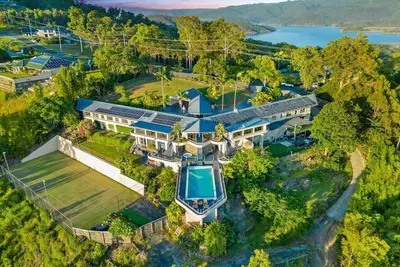 Image de The Retreat Gold Coast + Panoramic Views Sleeps 25