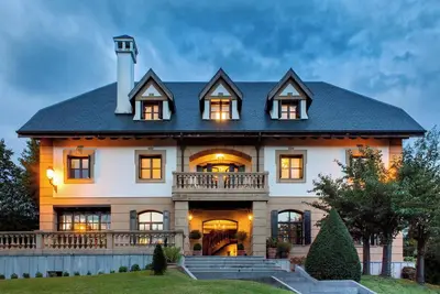 Image de Homerez - Maison familiale Ă Oiartzun avec vue sur la montagne