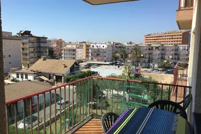 Image de Homerez - Appartement confortable au cœur de Roses avec balcon