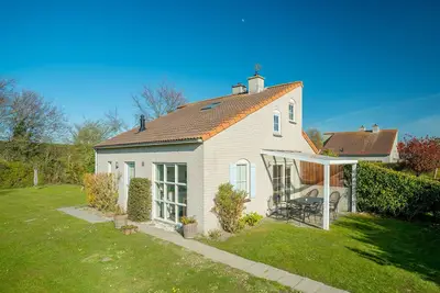 Image de Maison avec lave-vaisselle près du Grevelingenmeer