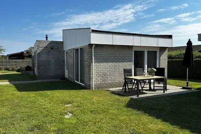 Image de 2 bedroom accommodation in Julianadorp aan Zee