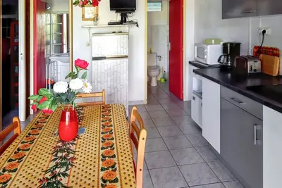 Image de Homerez - Bungalow confortable à Deshaies avec vue mer