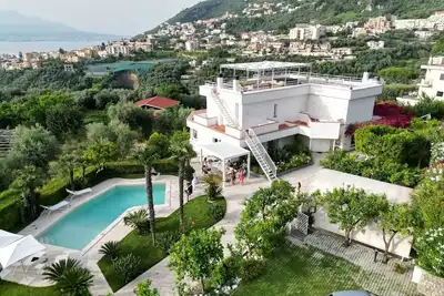 Villa Graziosa in Sorrento by Fantasia Villas
