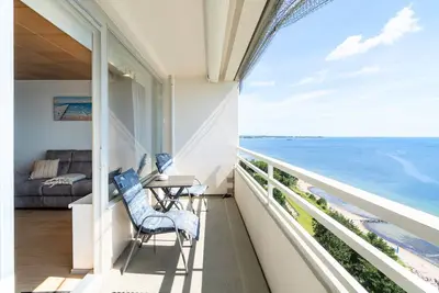 Image de Great sea view in the first row to the beach!