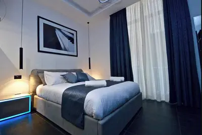 Image de Homerez - Appartement moderne 90m² à Napoli + Balcon