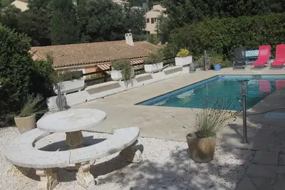 Image de Homerez - Appartement lumineux avec vue sur montagne à Saint-Raphaël