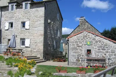 Image de Homerez - Maison charmante Ă Le Malzieu, jardin, vue