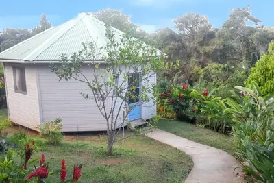 Image de Homerez - Bungalow charmant au Robert avec piscine partagée