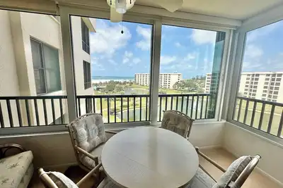 Image de Gulf and Bay Club B604