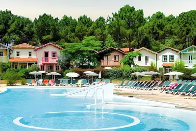 Image de Homerez - Maison à Lacanau piscine