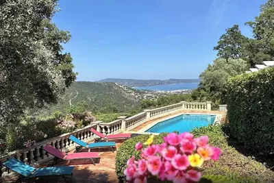 Image de Homerez - Villa de charme Ă Rayol-Canadel, piscine