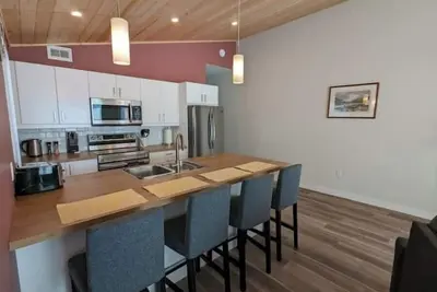 Image de Yukon Hot Springs Suite #35