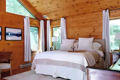Image de Luxury Romantic Cottage near Lakes, Trails, Golf and more! Adult Only Property