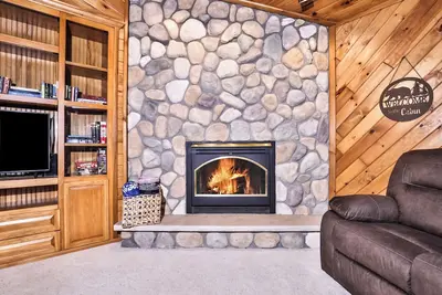 Image de New! 3 Bedroom home on Three Lakes Chain of Lakes!