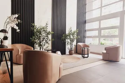 Image de Santa Lucia : Stgo Dt : Wi-Fi : Hotel Quality : 24-hour Security