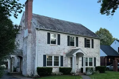 Image de Walk anywhere on campus! 3br home in College Heights.