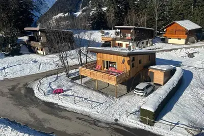 Image de Homerez - Chalet chaleureux avec vue sur les montagnes de La Léchère
