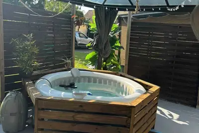 Image de Homerez - Maison avec spa et jardin à Noé