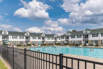 Image de Little River Resort Condos Nestled in the Sandhills of North Carolina by RedAwning