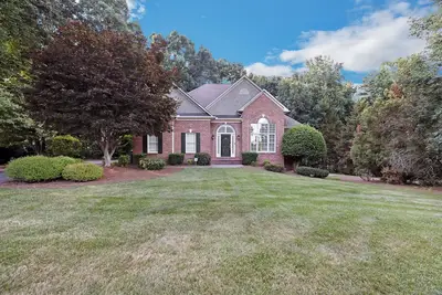 Image de Beautiful Lkn Getaway with Boat Slip and Backyard Skate Bowl