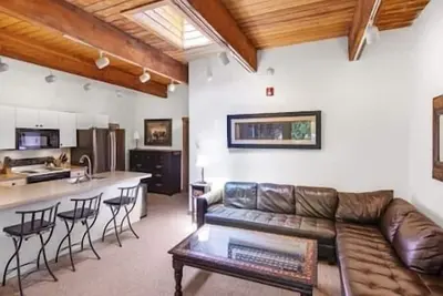 Image de 1 Bedroom Condo, Aspen Core Condo
