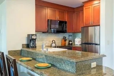 Image de 2 Hgvc Hawaii Village, Beachfront Resort, Hot Tub!