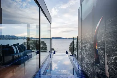 Image de 'Hobart' - Penthouse with private heated pool