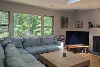 Image de Sunny Home with Beautiful Views Near New York City