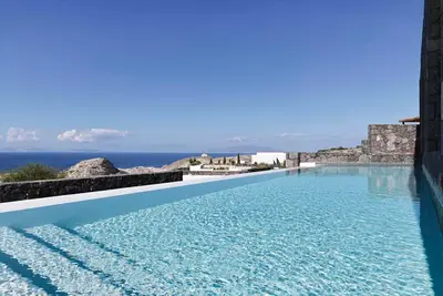 Image de Luxury Santorini Villa | Villa Sirens Song | 3 Bedrooms | Private Infinity Pool with Stunning Sea Views | Furnished Outdoor Area | Oia