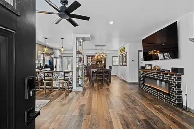Image de Lambeau Legends I - Brand new 4 bedroom, 2. 5 bath 0. 3 miles to Lambeau Field!