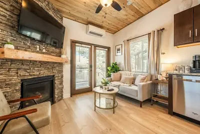 Image de Pikes Peak Boutique Retreat!